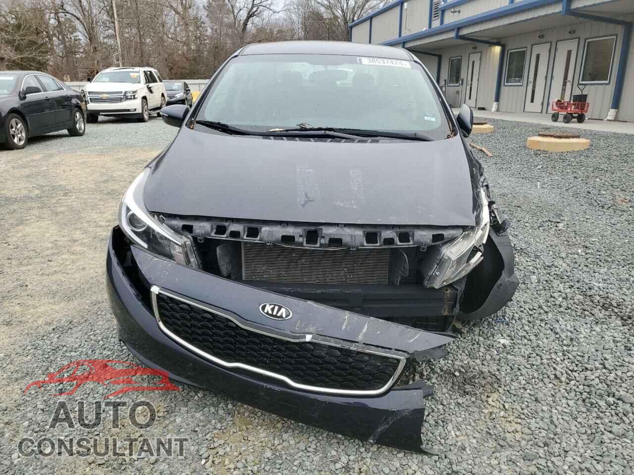 KIA FORTE 2017 - KNAFK5A84H5718281