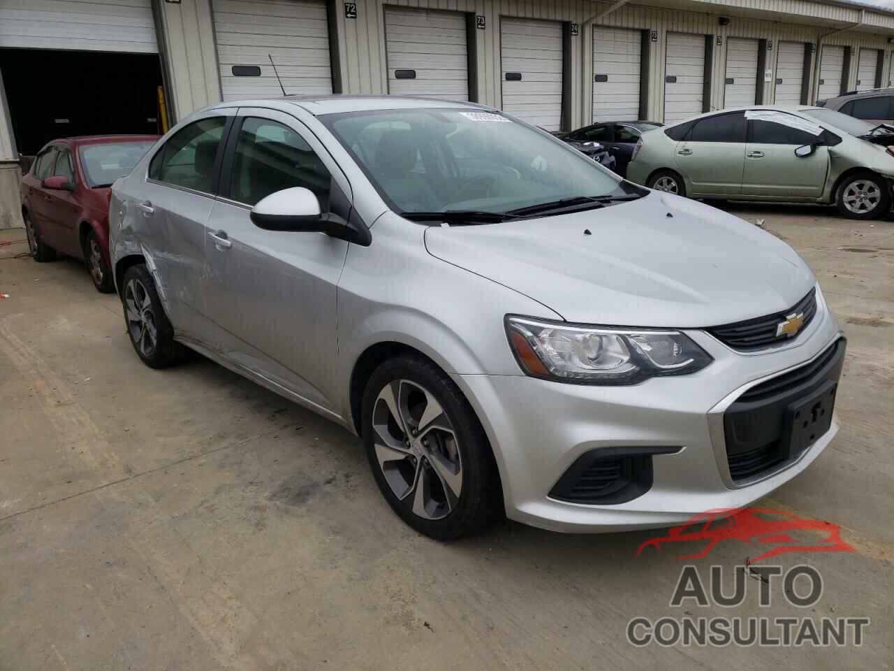 CHEVROLET SONIC 2018 - 1G1JF5SB2J4136647