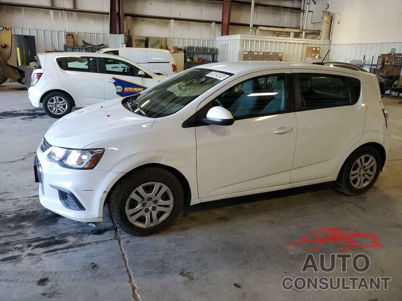 CHEVROLET SONIC 2017 - 1G1JG6SH5H4137888