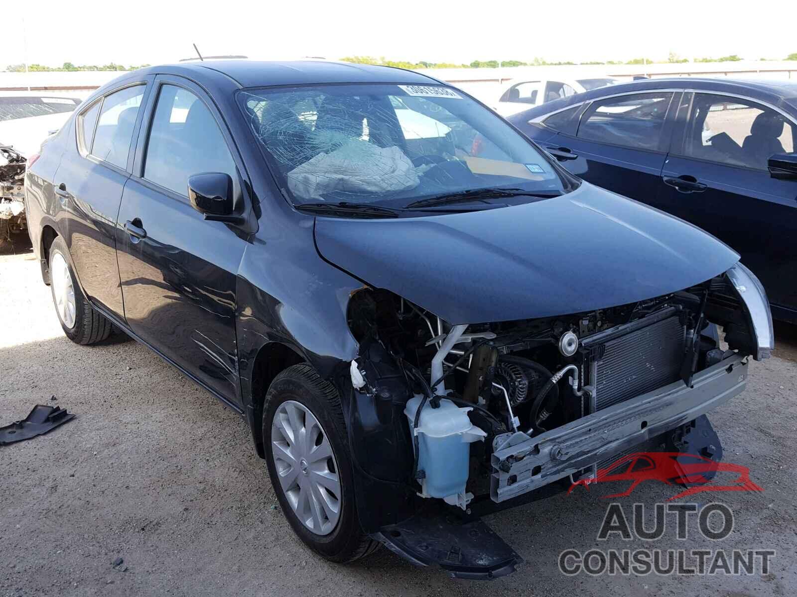 NISSAN VERSA 2018 - 3N1CN7AP6JL817340