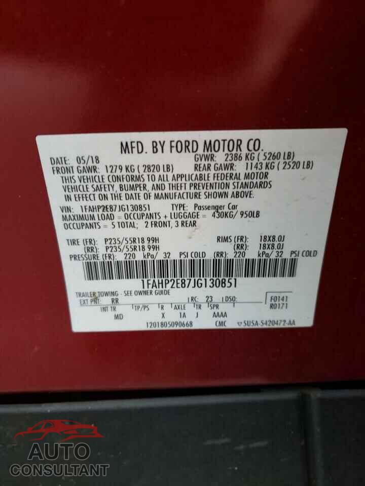 FORD TAURUS 2018 - 1FAHP2E87JG130851