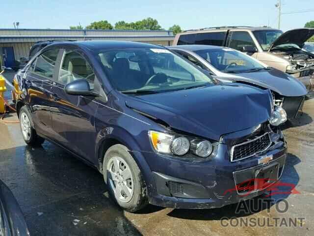 CHEVROLET SONIC 2015 - 1G1JA5SH8F4149106