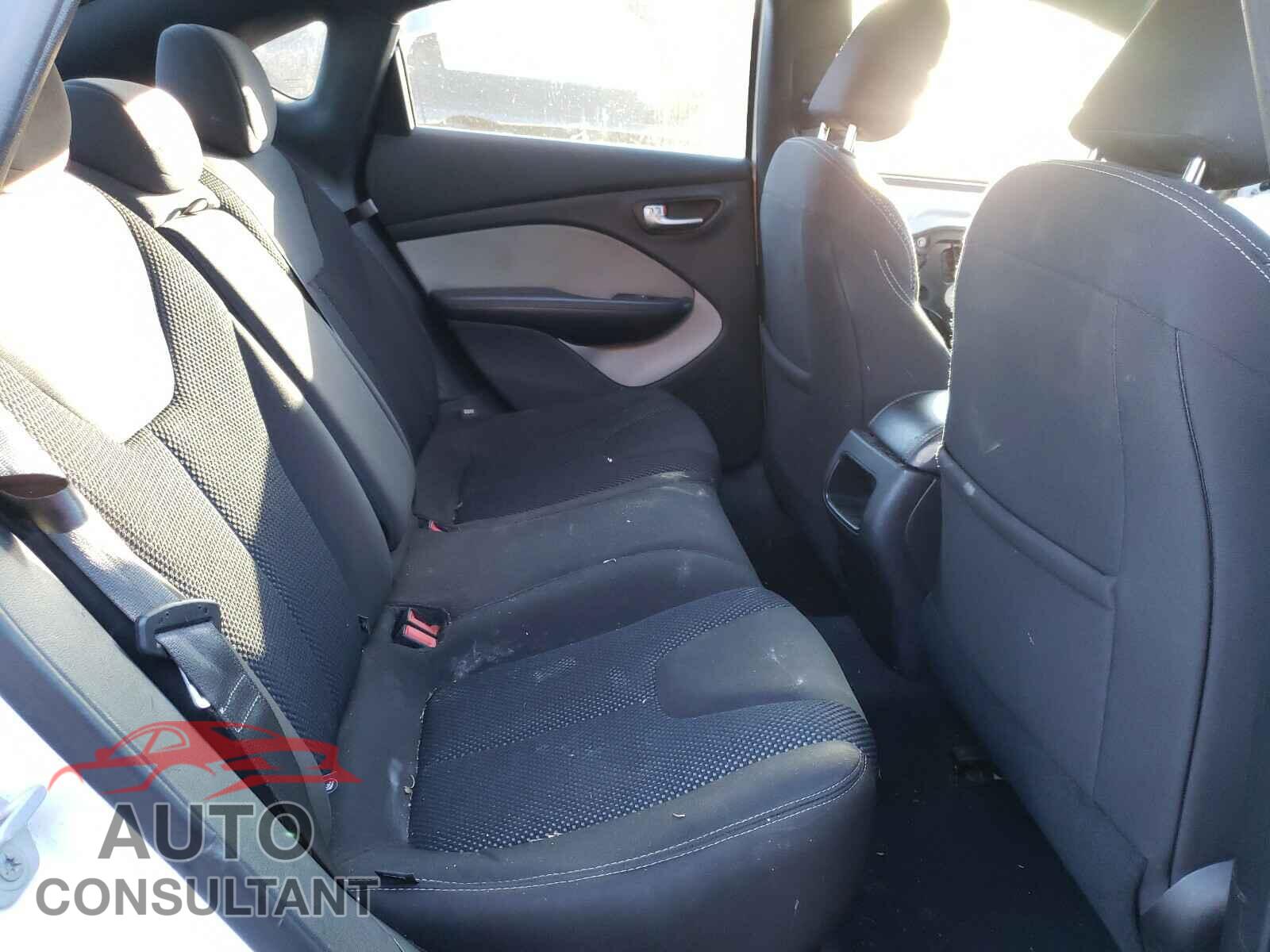 DODGE DART 2015 - 2HGFC2F81KH565559