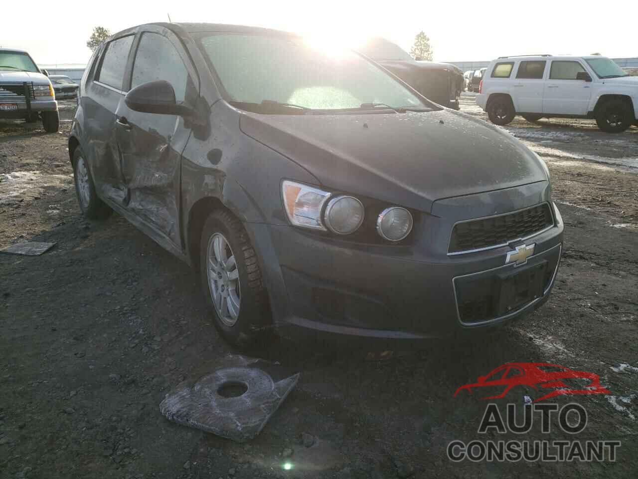 CHEVROLET SONIC 2016 - 1G1JC6SB6G4170386