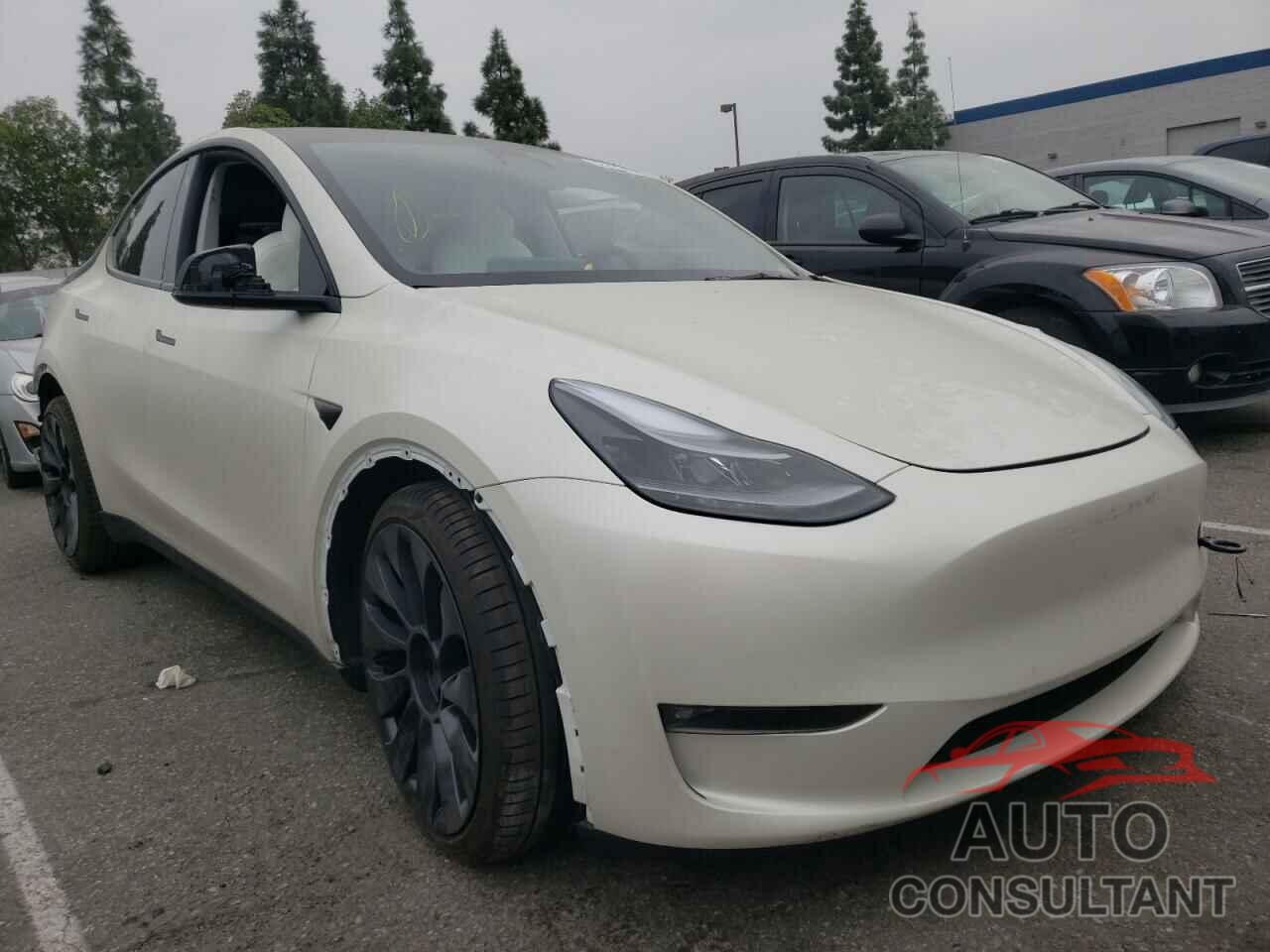 TESLA MODEL Y 2021 - 5YJYGDEF9MF267342