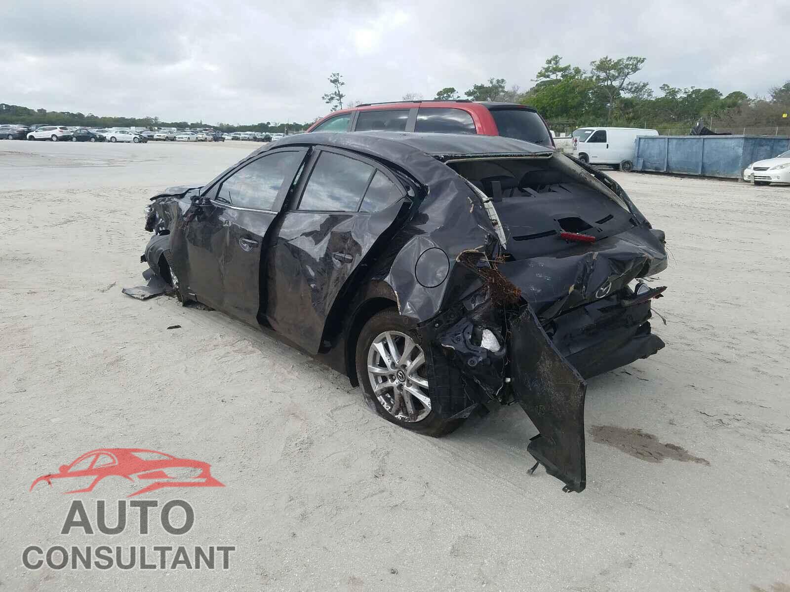 MAZDA 3 2017 - 3MZBN1U79HM112485