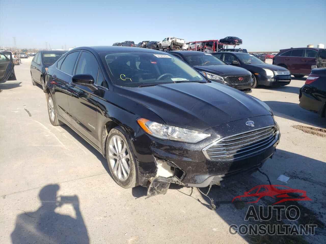 FORD FUSION 2019 - 3FA6P0LUXKR119820