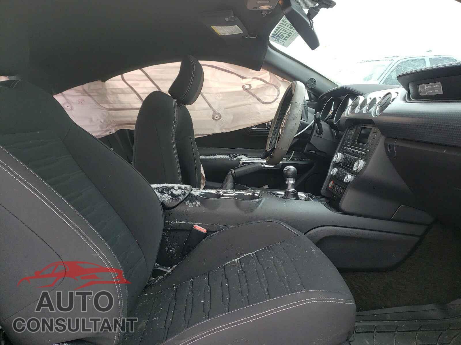 FORD MUSTANG 2016 - 1FA6P8CF7G5250729