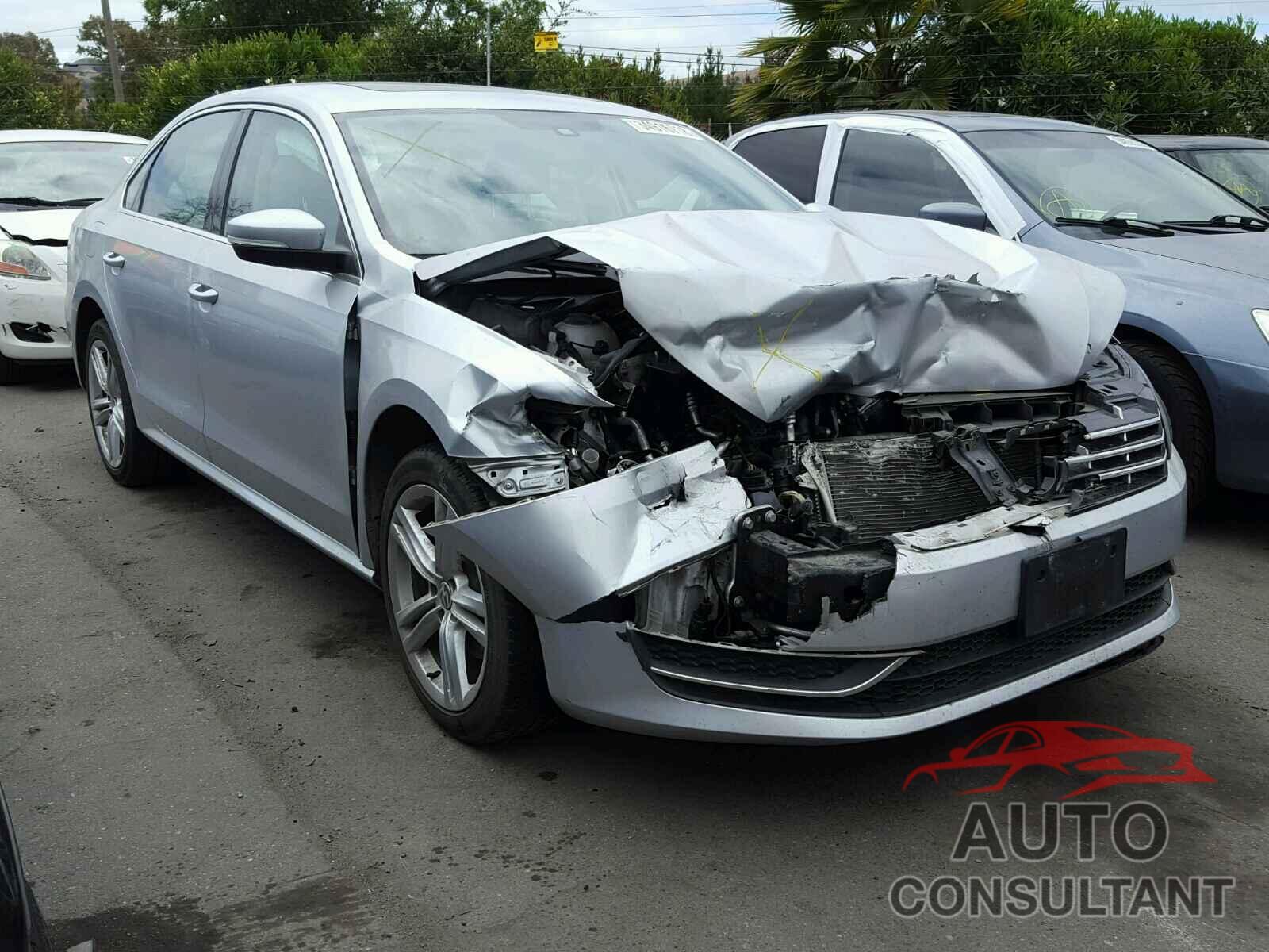 VOLKSWAGEN PASSAT 2015 - 1VWBV7A33FC092656