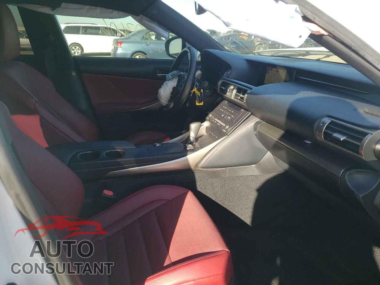 LEXUS IS 2016 - JTHBA1D28G5024498