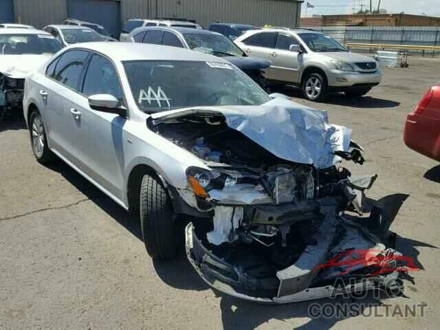 VOLKSWAGEN PASSAT 2015 - 1VWAT7A3XFC054973