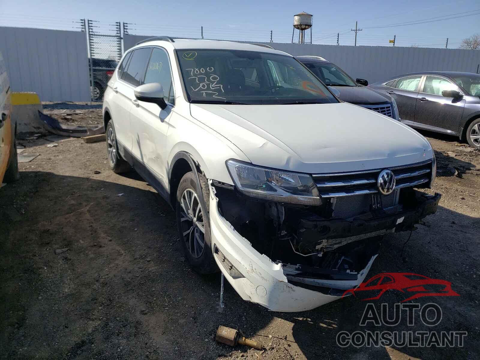 VOLKSWAGEN TIGUAN 2018 - 3VV2B7AX1JM204622
