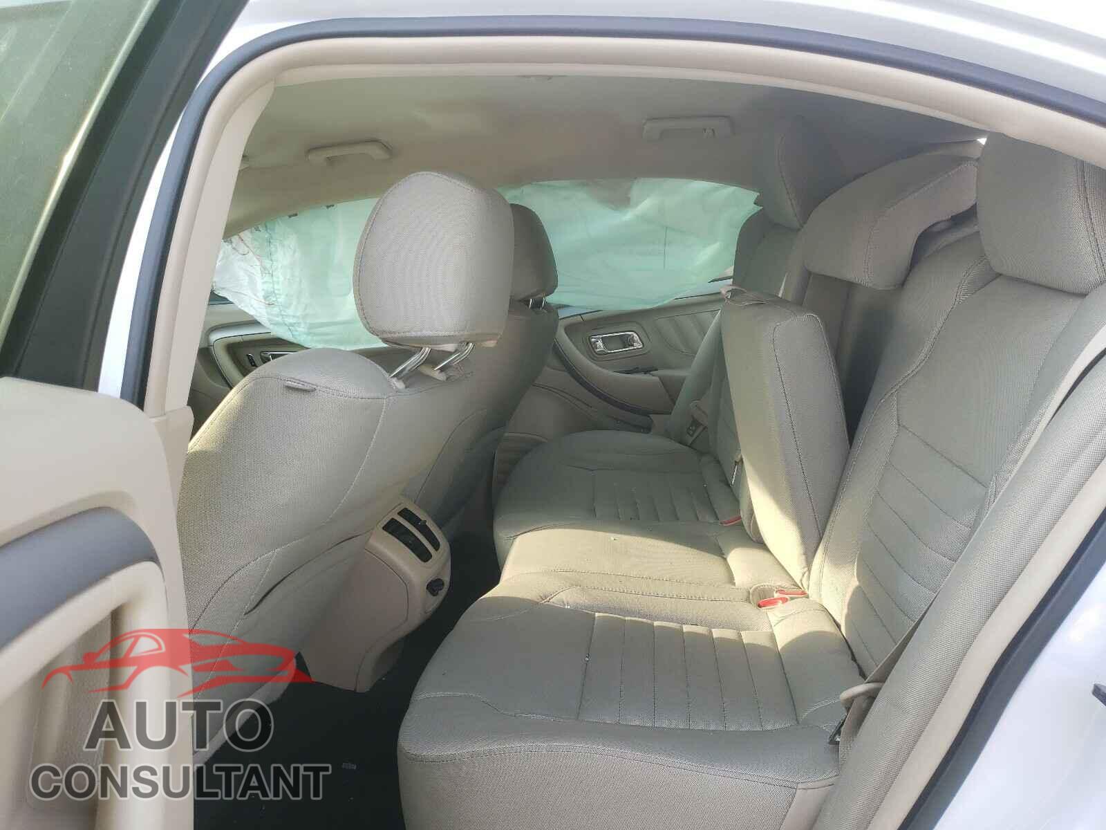FORD TAURUS 2018 - 1FAHP2D87JG100816