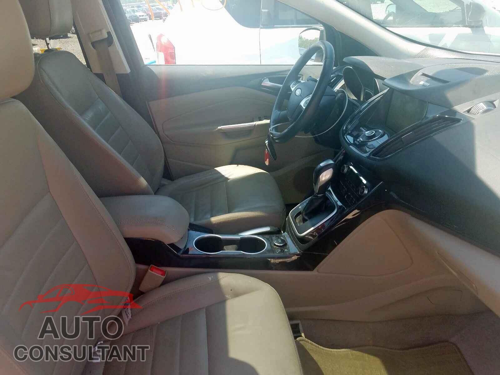 FORD ESCAPE 2014 - 1FMCU0J90EUB55478