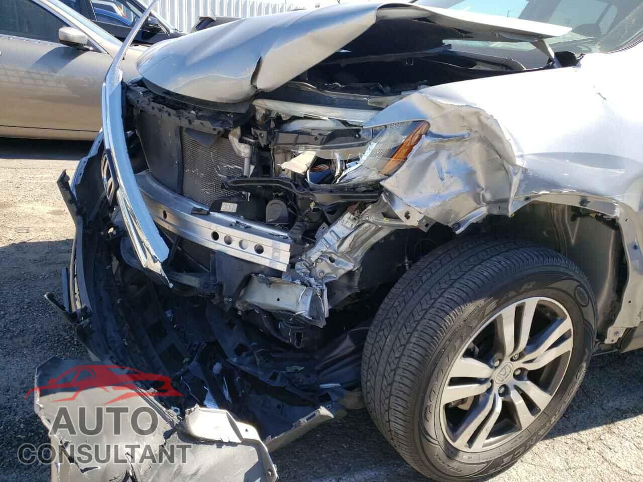 HONDA RIDGELINE 2017 - 5FPYK2F46HB010572