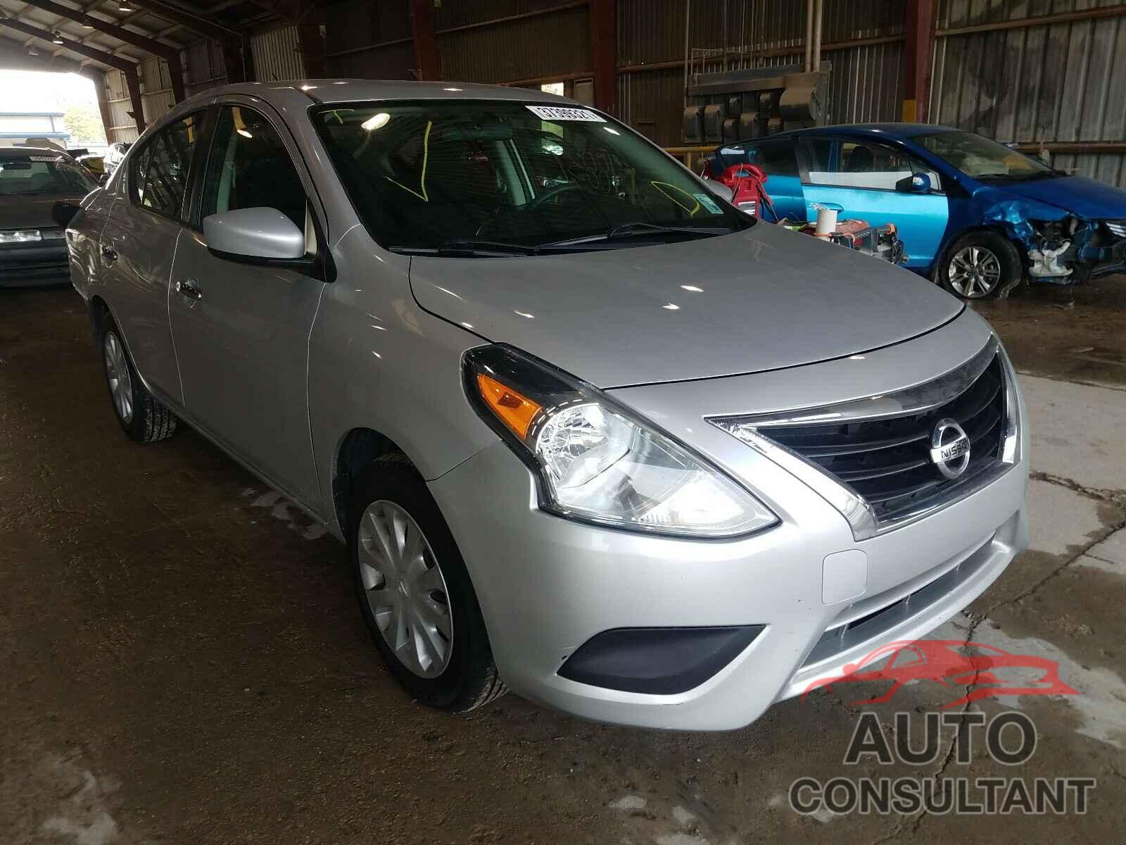 NISSAN VERSA 2018 - 3N1CN7AP9JL878794