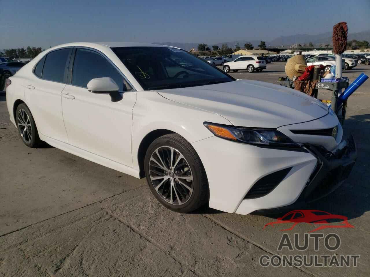 TOYOTA CAMRY 2019 - 4T1B11HK3KU734690