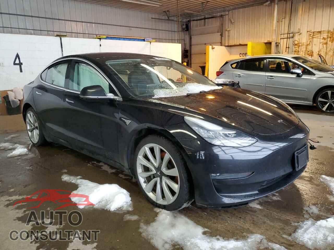 TESLA MODEL 3 2018 - 5YJ3E1EB5JF149117
