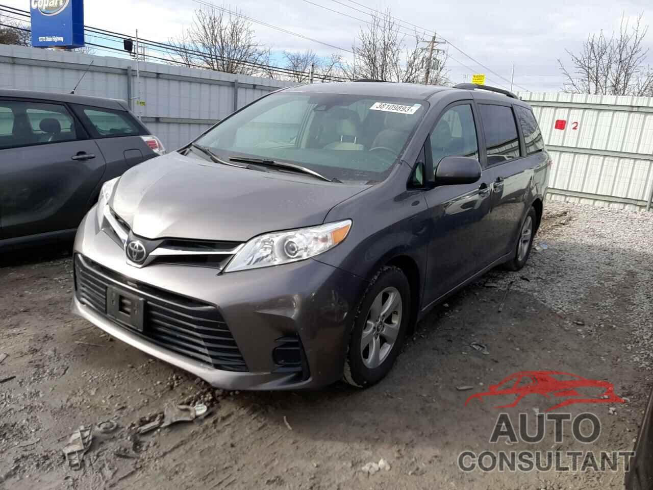 TOYOTA SIENNA 2018 - 5TDKZ3DC4JS939798