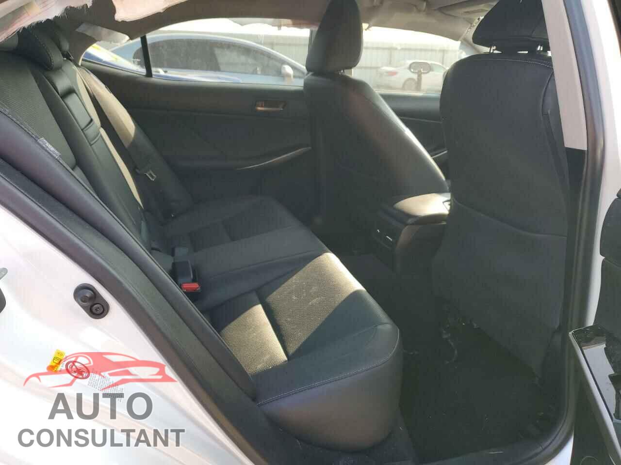 LEXUS IS 2018 - JTHBA1D26J5062691