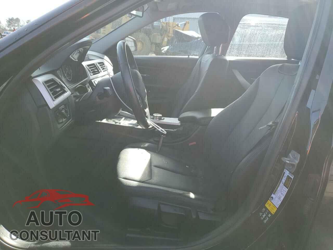 BMW 3 SERIES 2016 - WBA8E5G54GNU19627