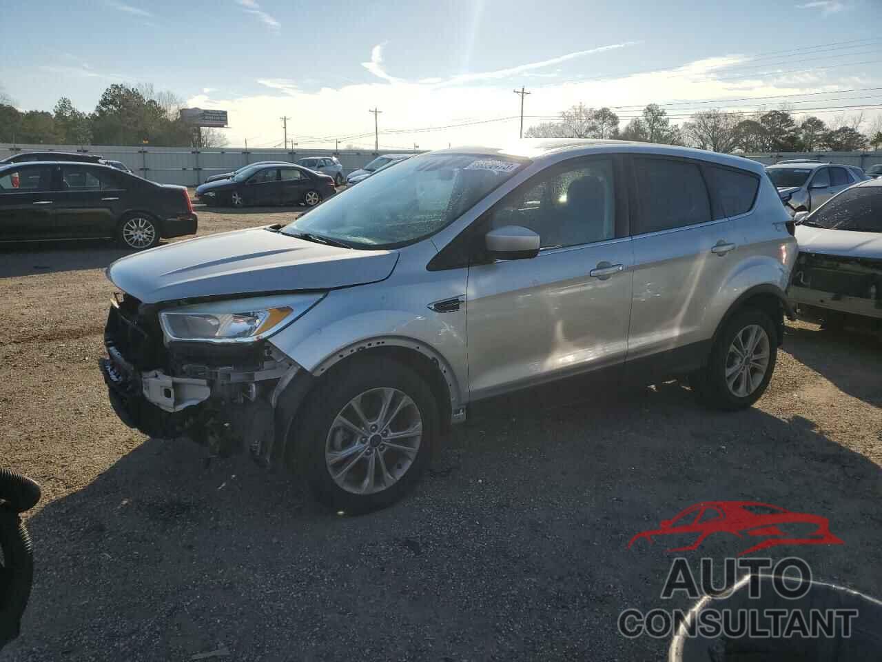 FORD ESCAPE 2017 - 1FMCU0GD1HUE38696