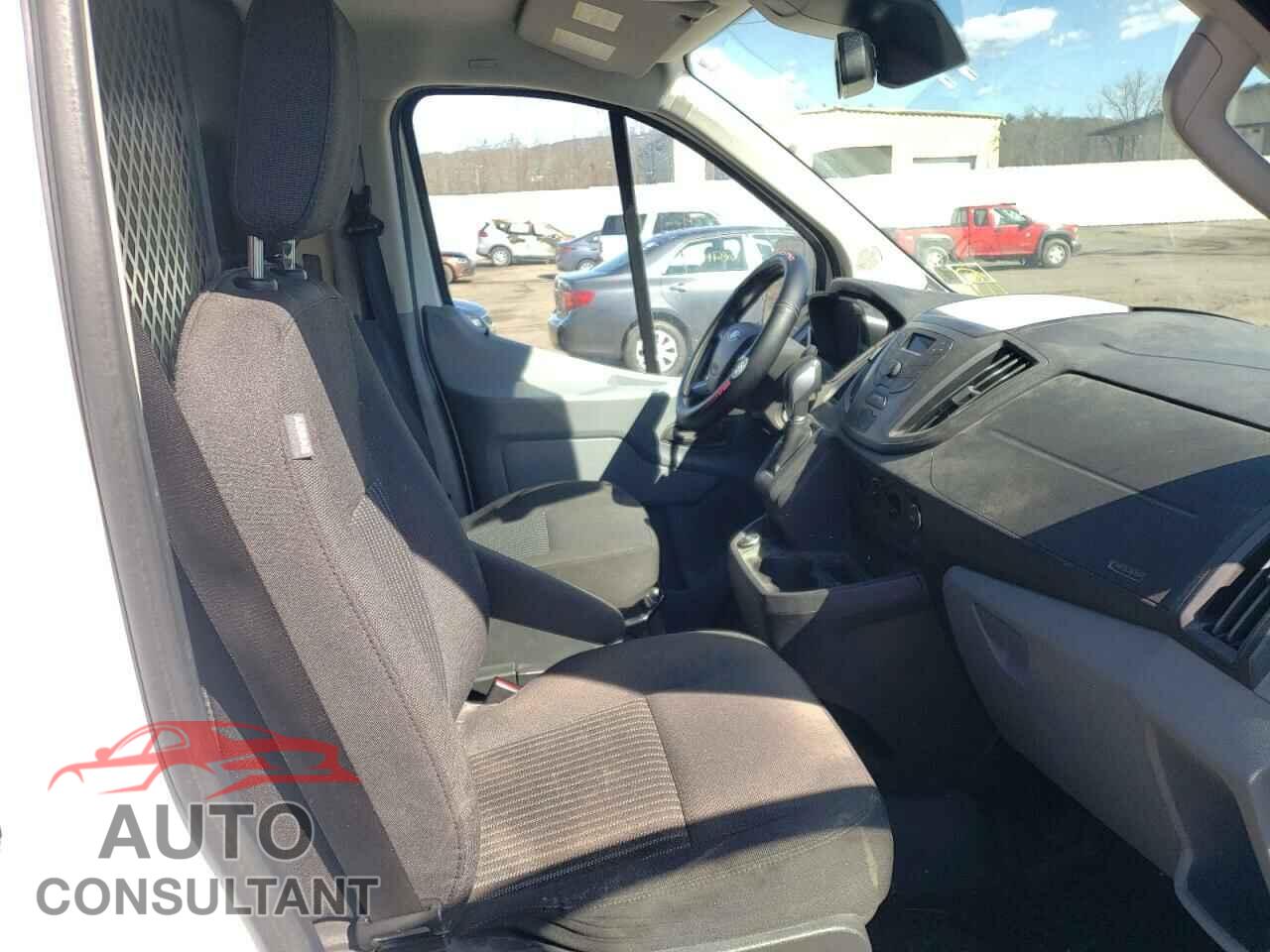 FORD TRANSIT CO 2017 - 1FTYR1ZM2HKA78364