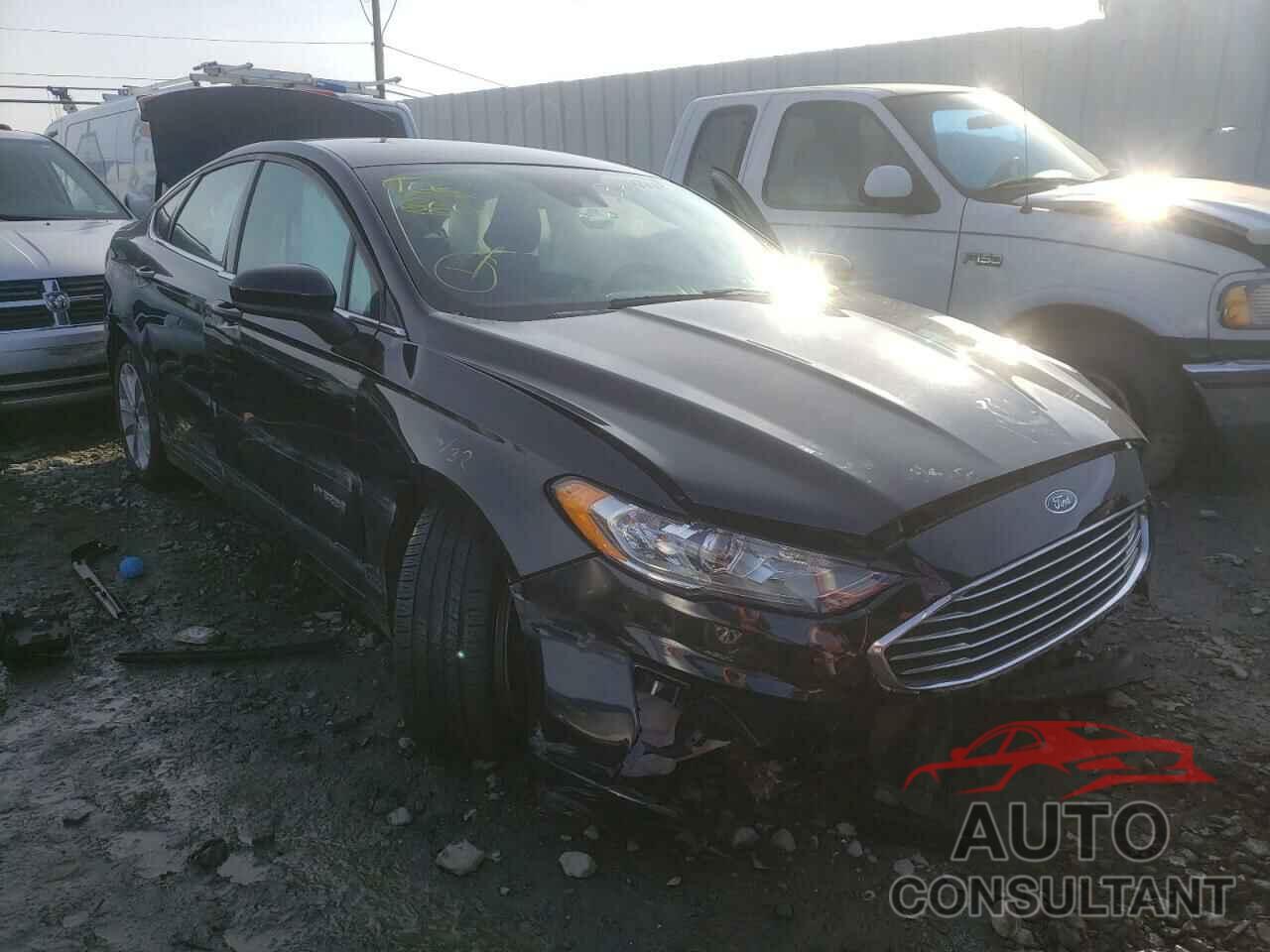 FORD FUSION 2019 - 3FA6P0LU4KR192245