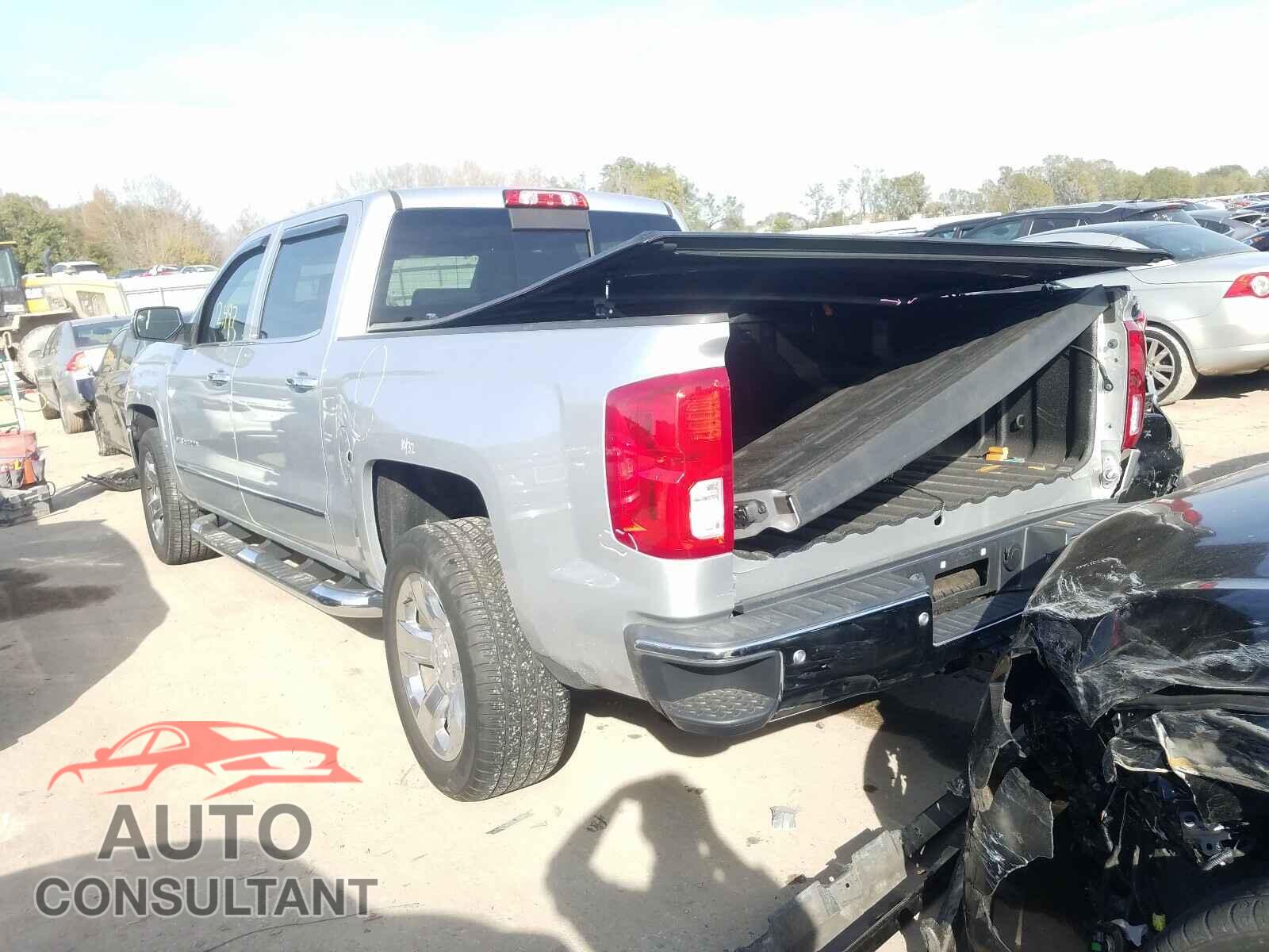 CHEVROLET SILVERADO 2018 - 3GCPCSEC3JG246350