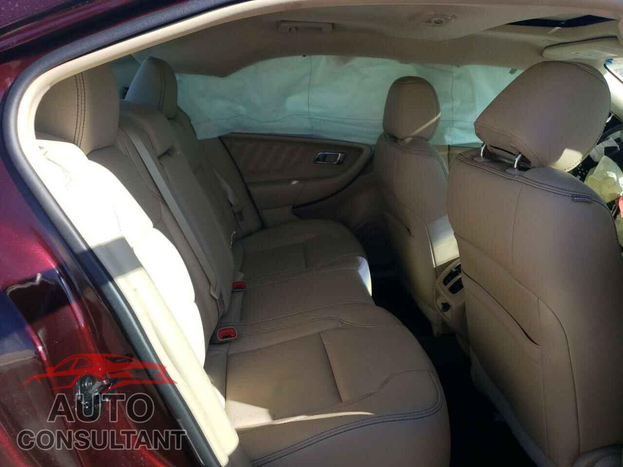 FORD TAURUS 2018 - 1FAHP2E83JG116154
