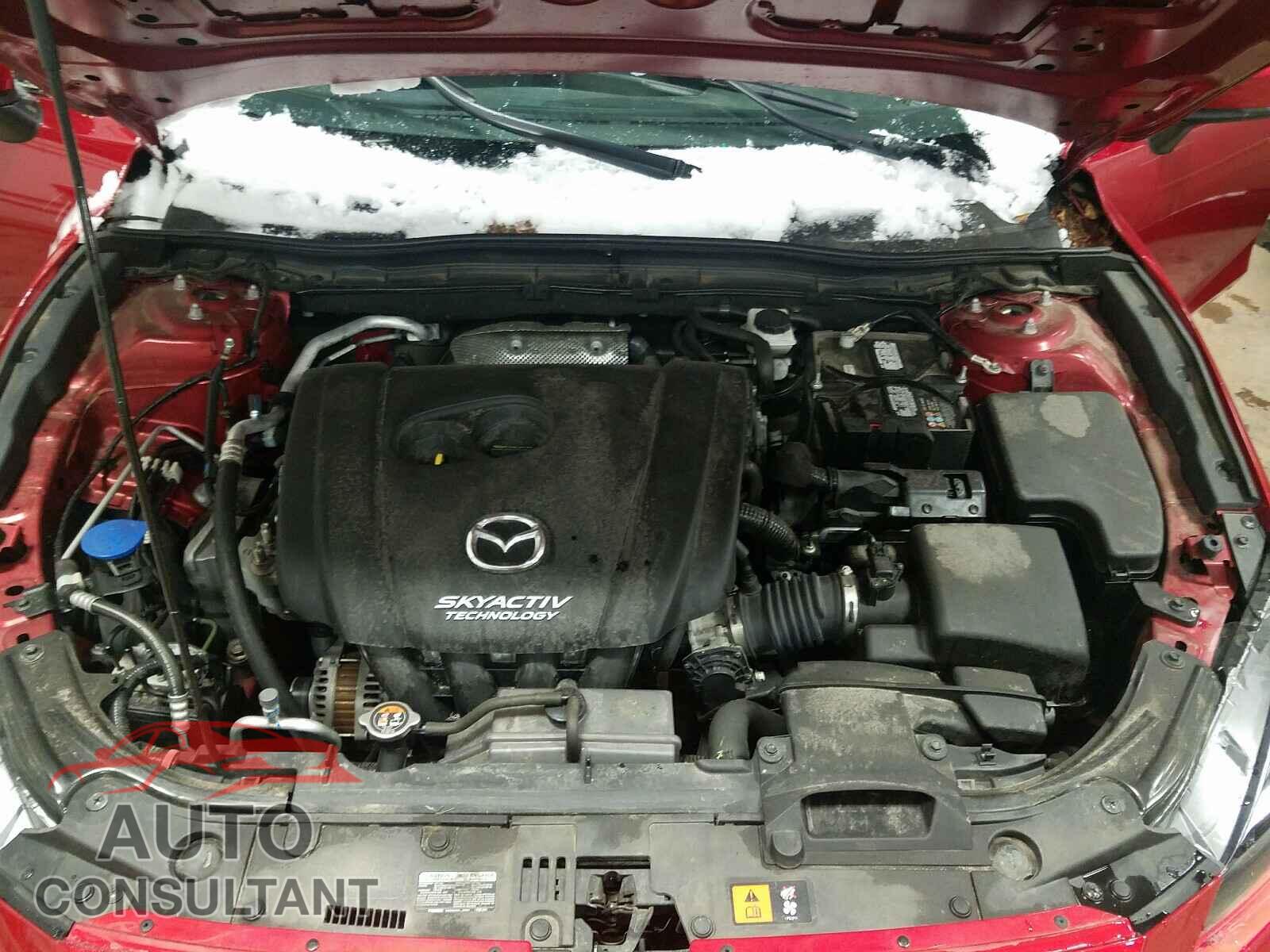 MAZDA 3 2018 - 3MZBN1U79JM192702