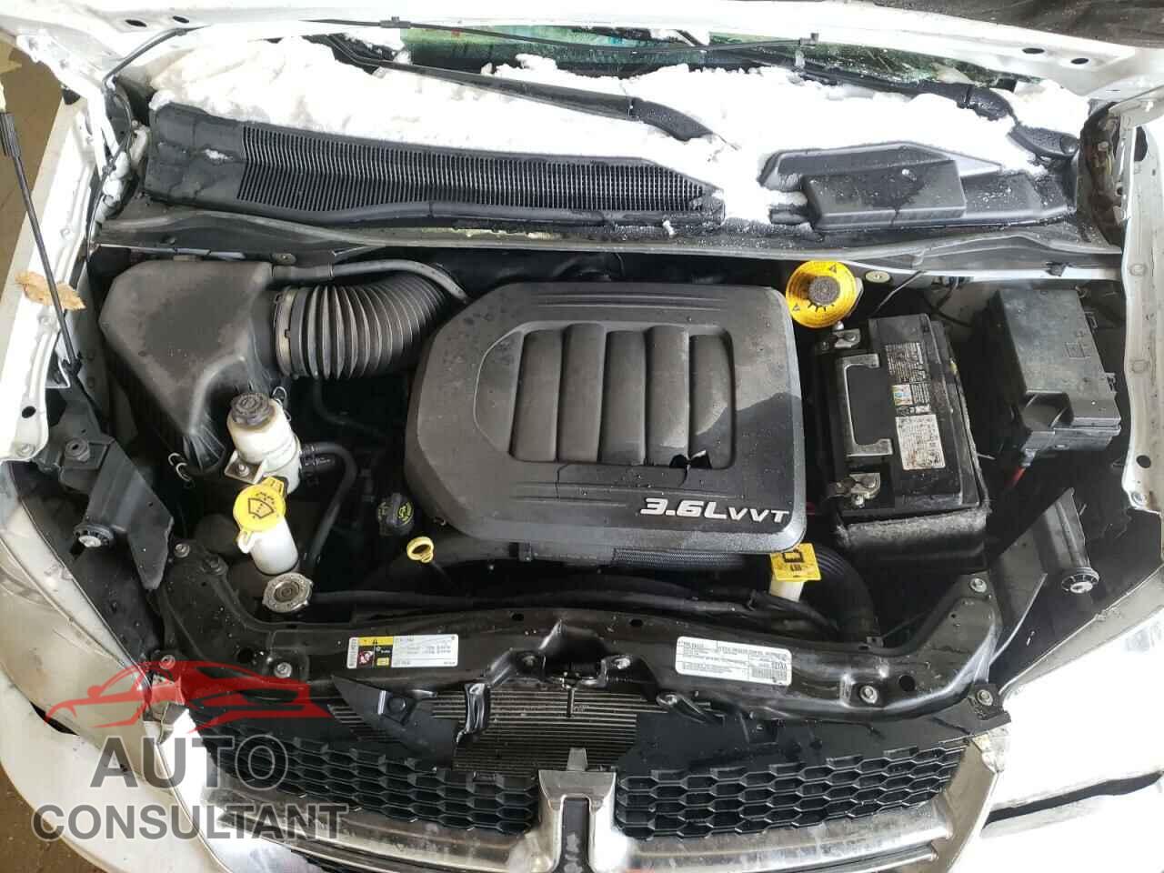 DODGE GRAND CARA 2018 - 2C4RDGCG3JR205445