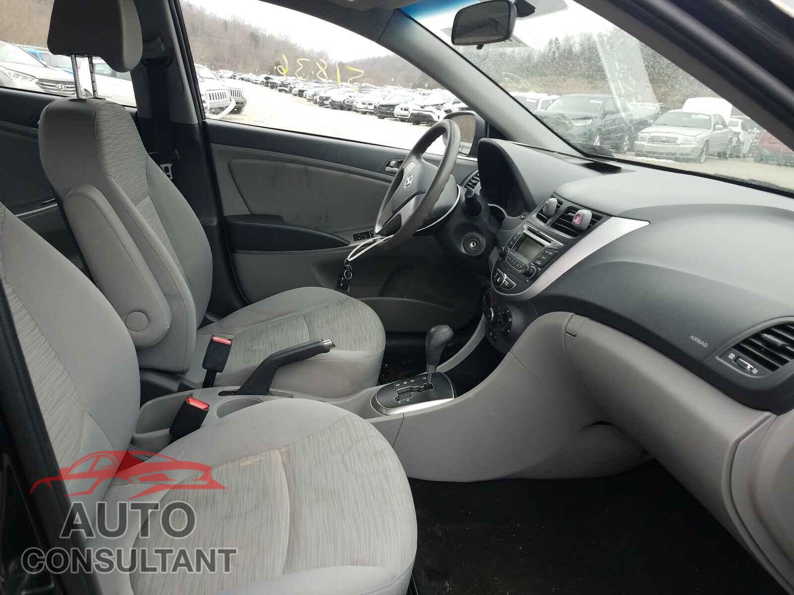 HYUNDAI ACCENT 2017 - KMHCT4AE4HU375413