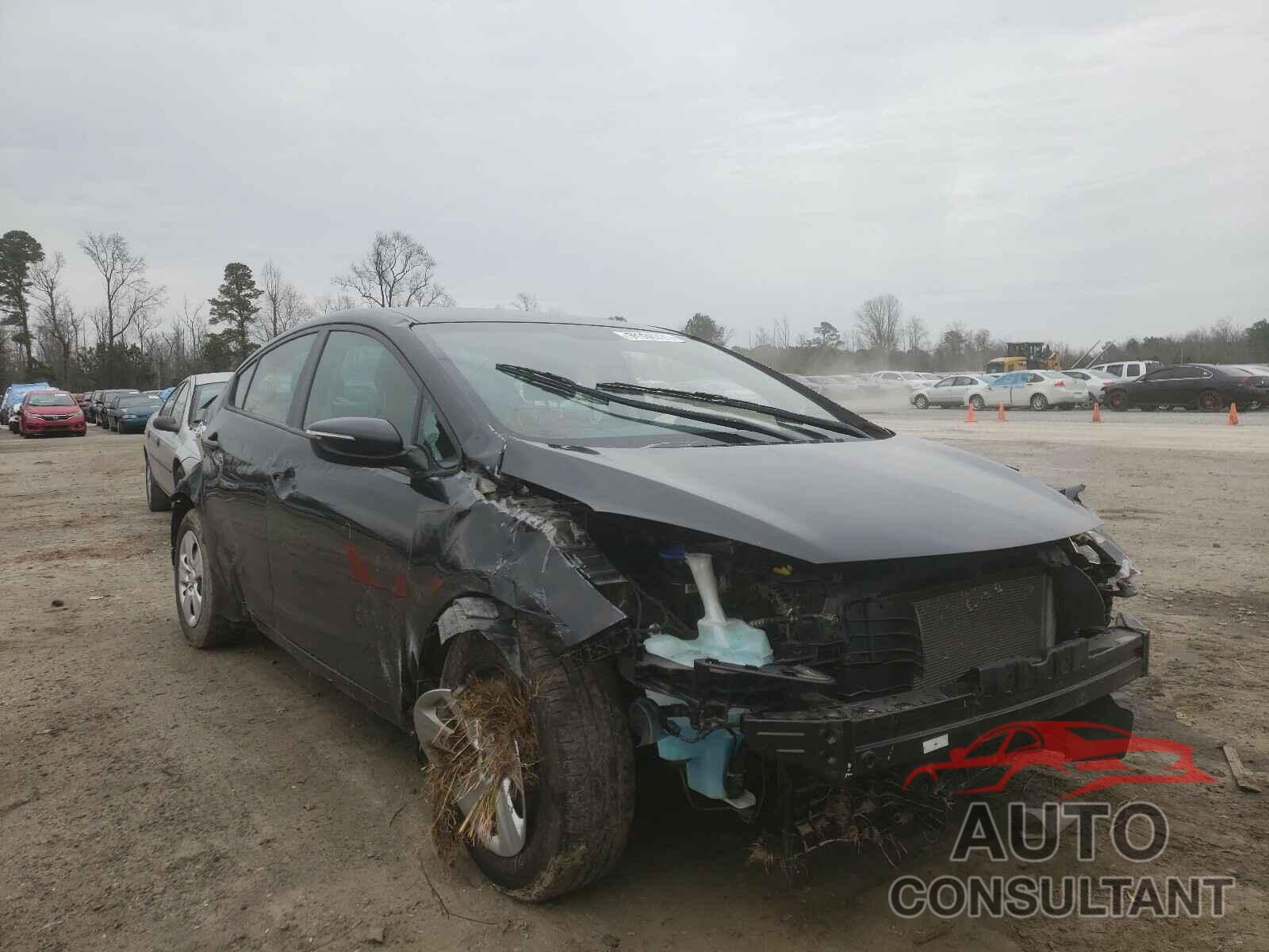 KIA FORTE 2016 - KNAFX4A6XG5551594