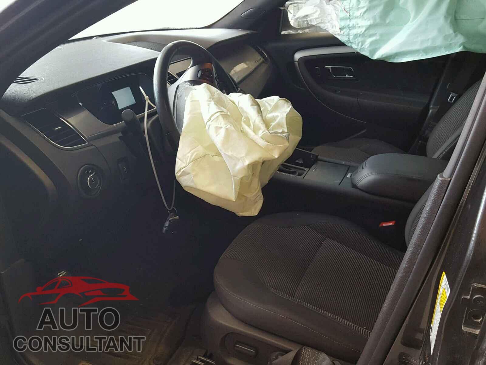 FORD TAURUS 2015 - 1FAHP2E89FG135380
