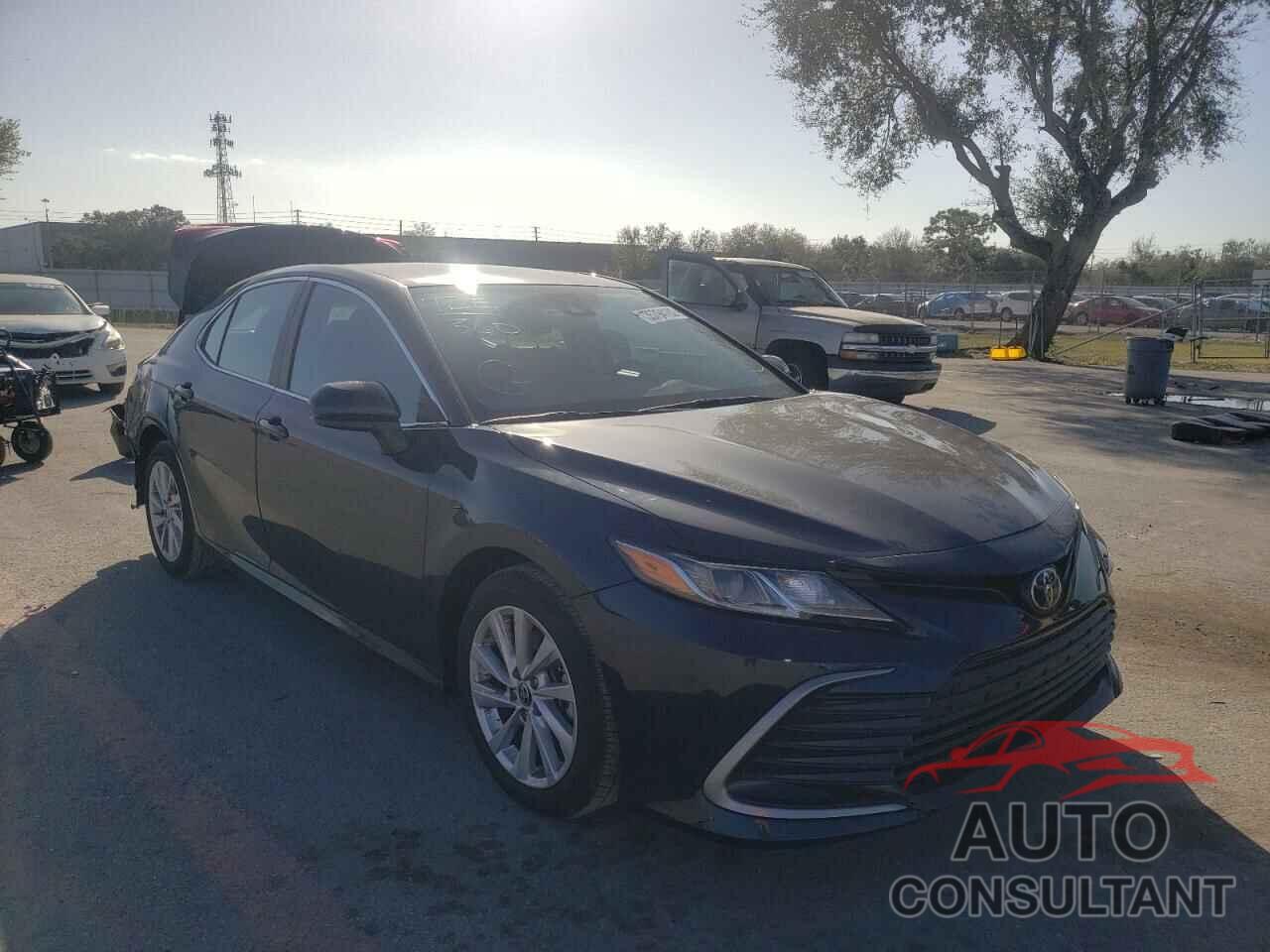 TOYOTA CAMRY 2021 - 4T1C11AK2MU550052