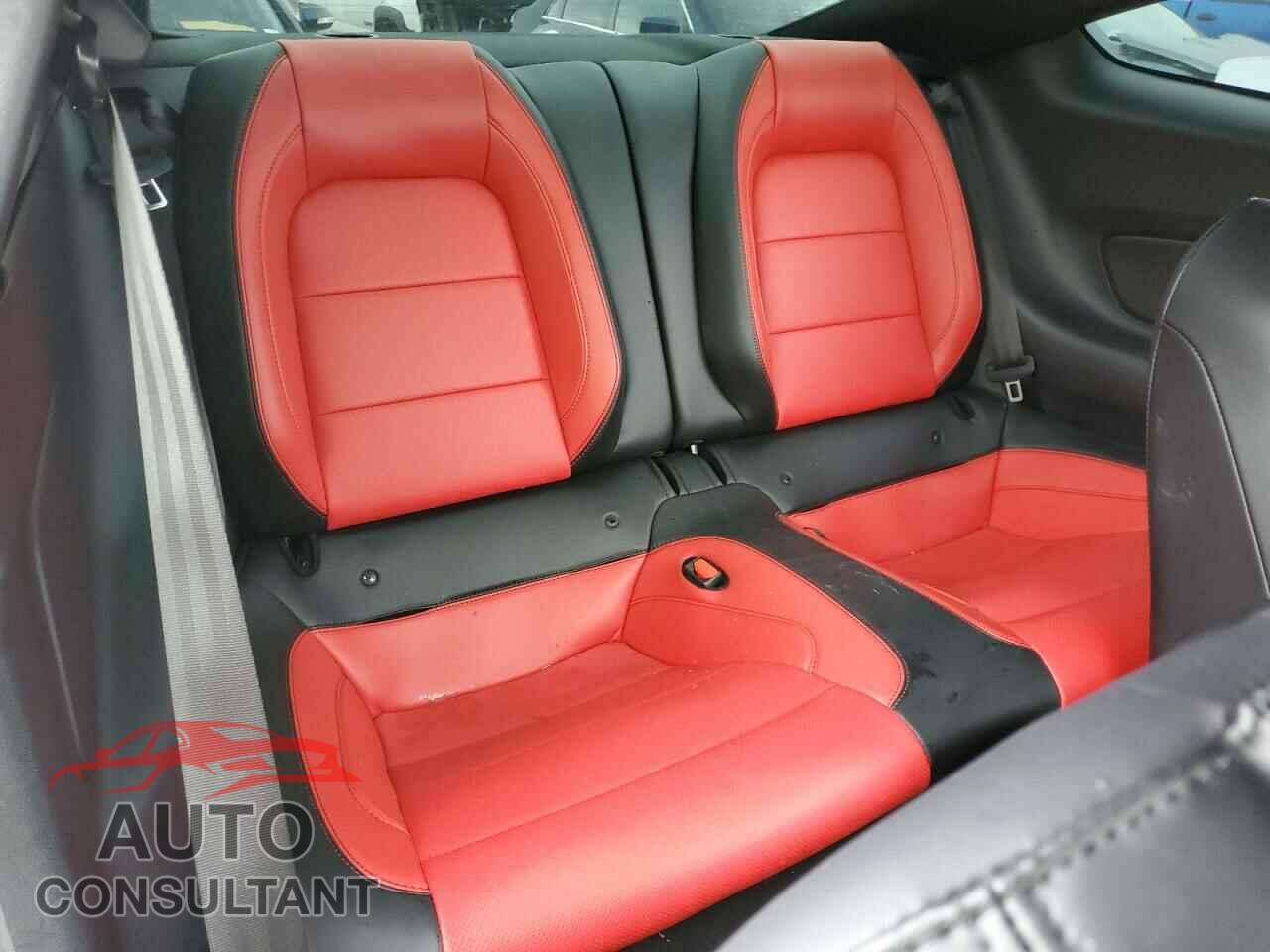 FORD MUSTANG 2022 - 1FA6P8TH2N5113471