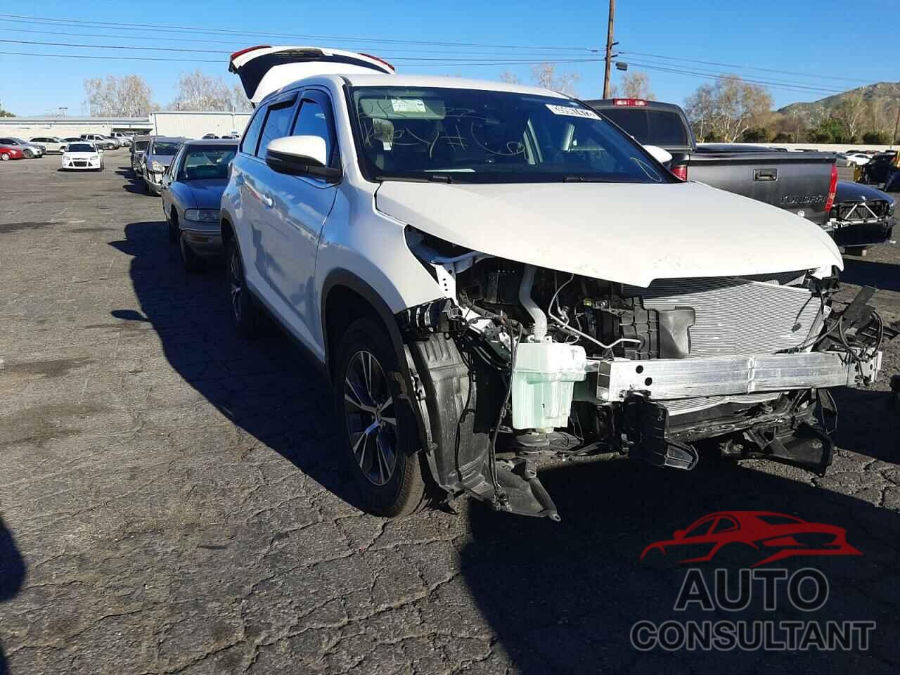 TOYOTA HIGHLANDER 2019 - 5TDZARFH5KS061222
