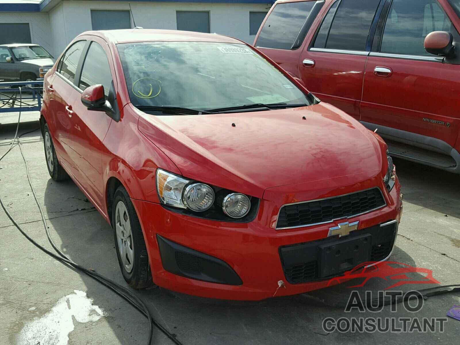 CHEVROLET SONIC 2015 - 1G1JA5SH4F4137485