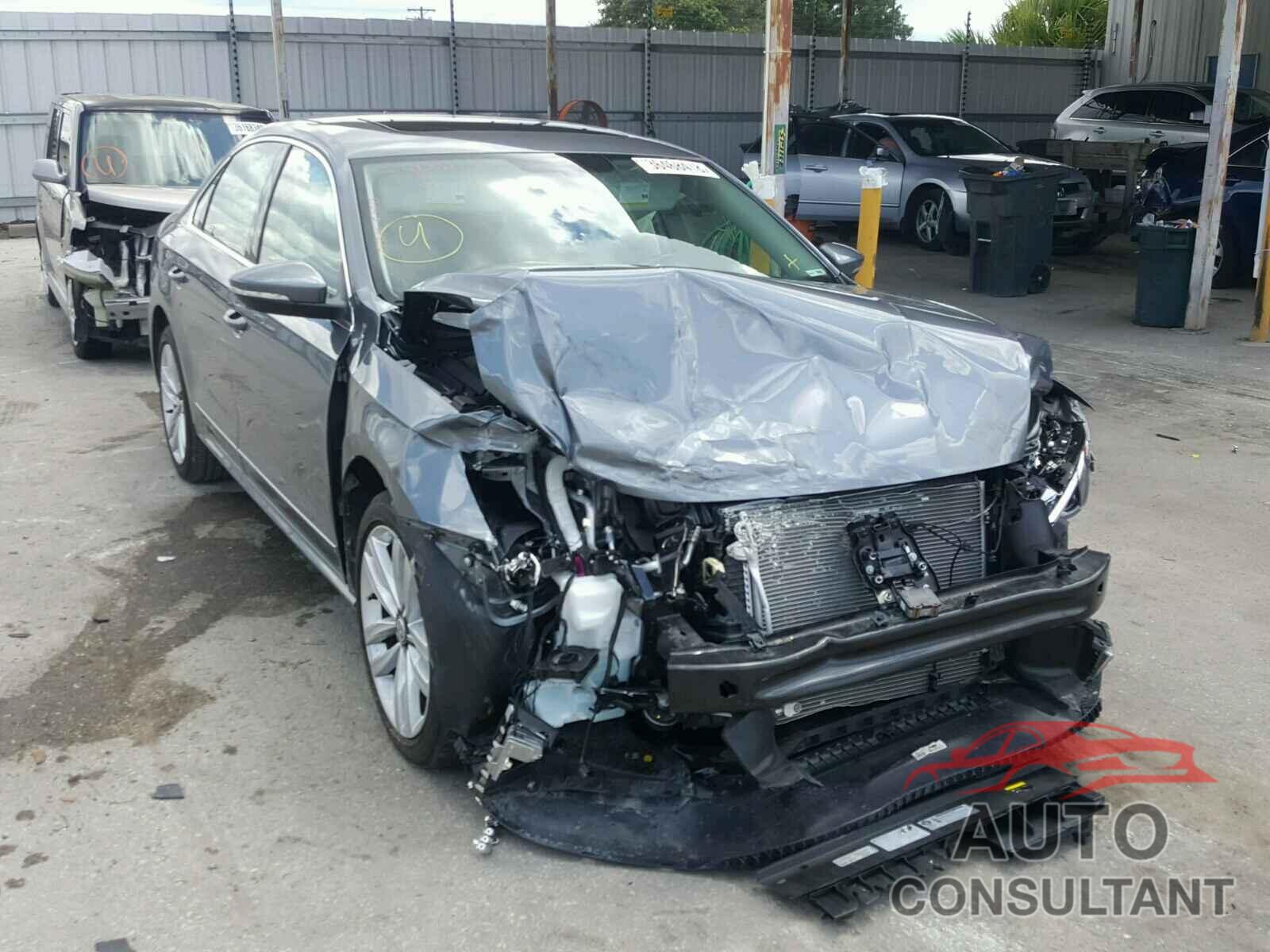 VOLKSWAGEN PASSAT 2017 - 1VWGT7A34HC084807