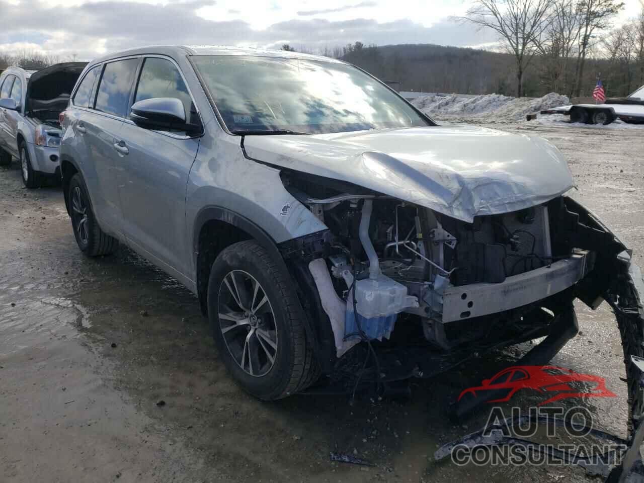 TOYOTA HIGHLANDER 2018 - 5TDBZRFH9JS861675