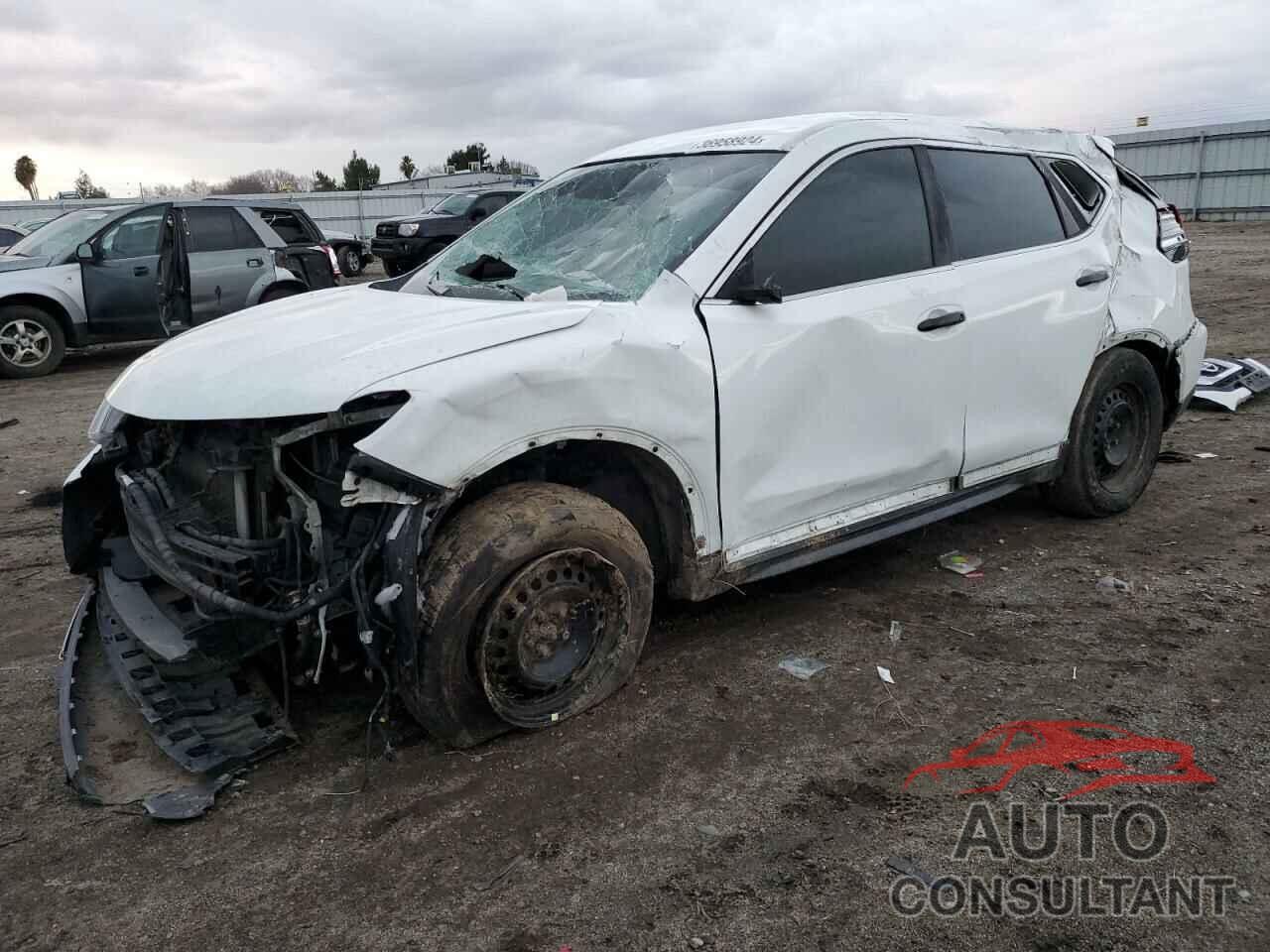 NISSAN ROGUE 2017 - KNMAT2MT3HP547472