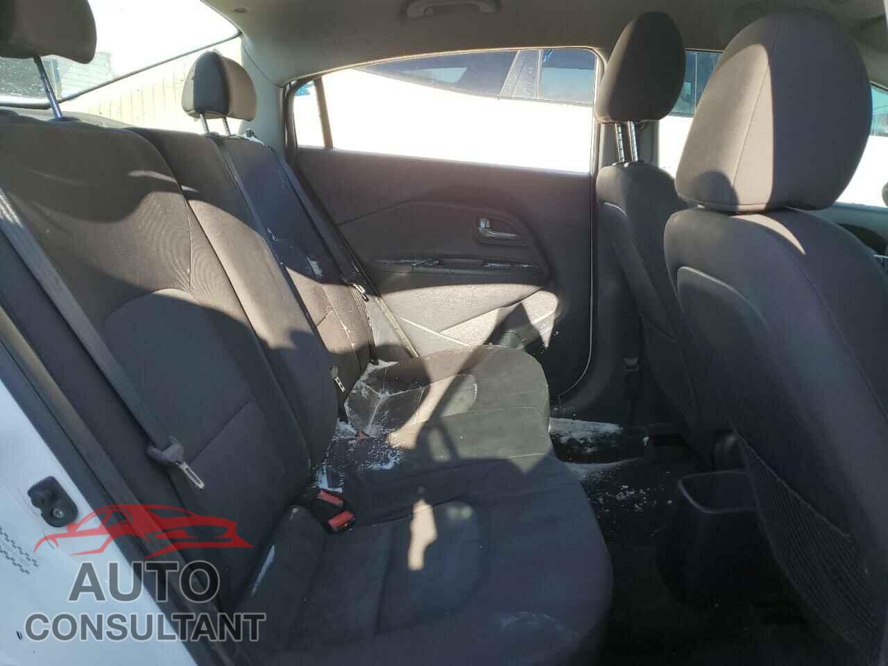 KIA RIO 2017 - KNADM4A38H6109205