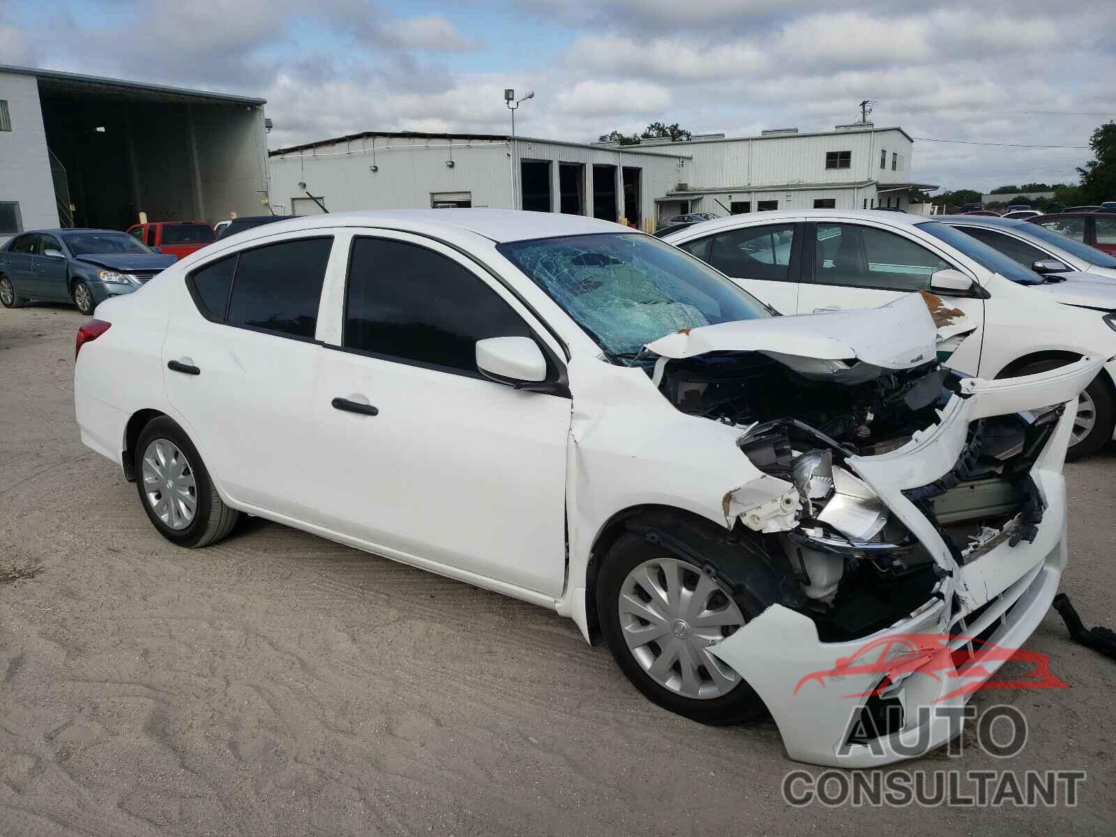 NISSAN VERSA 2017 - 3N1CN7AP9HL846731