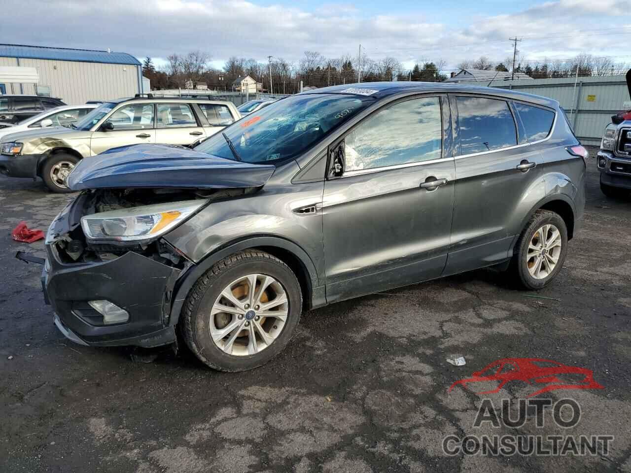 FORD ESCAPE 2017 - 1FMCU0GD8HUC44506