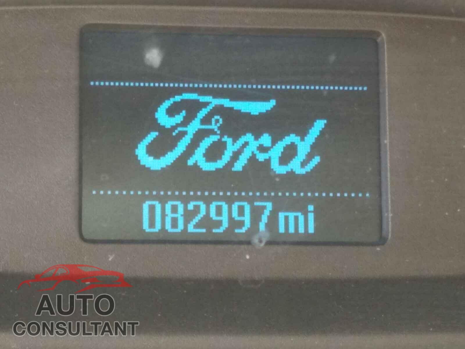 FORD TRANSIT CO 2017 - 1FTYR1YMXHKB11046