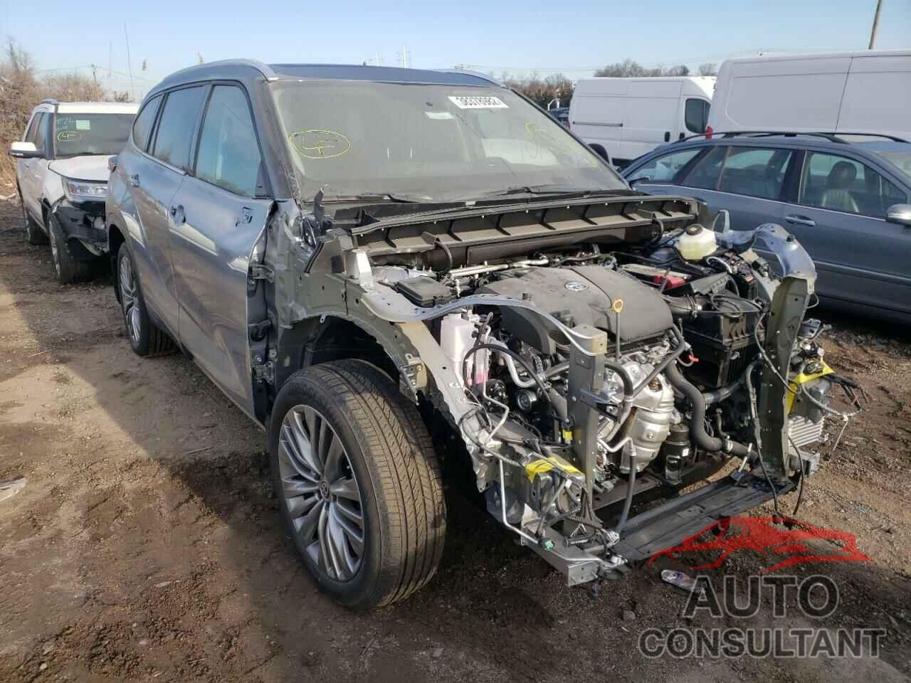 TOYOTA HIGHLANDER 2022 - 5TDFZRBH8NS173003