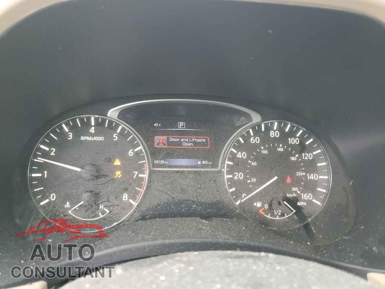 NISSAN PATHFINDER 2017 - 5N1DR2MN4HC615679