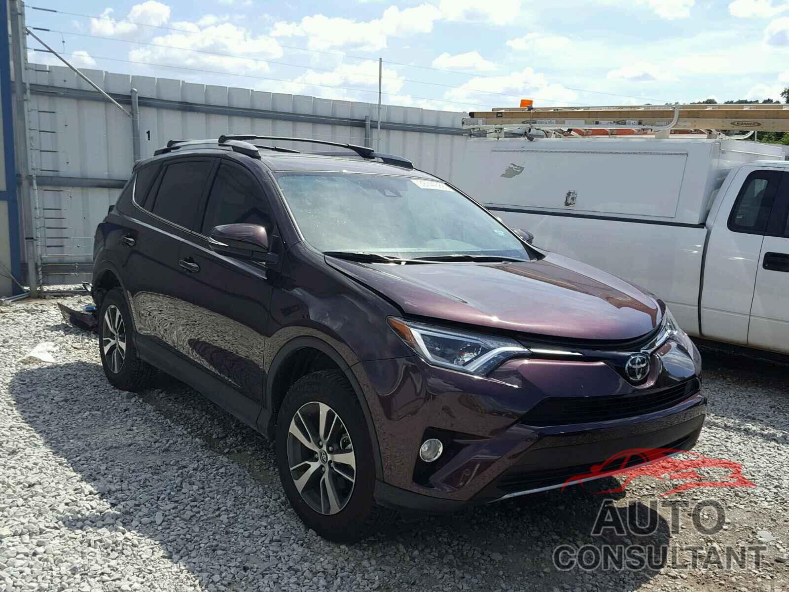 TOYOTA RAV4 XLE 2018 - 2T3RFREV6JW707311