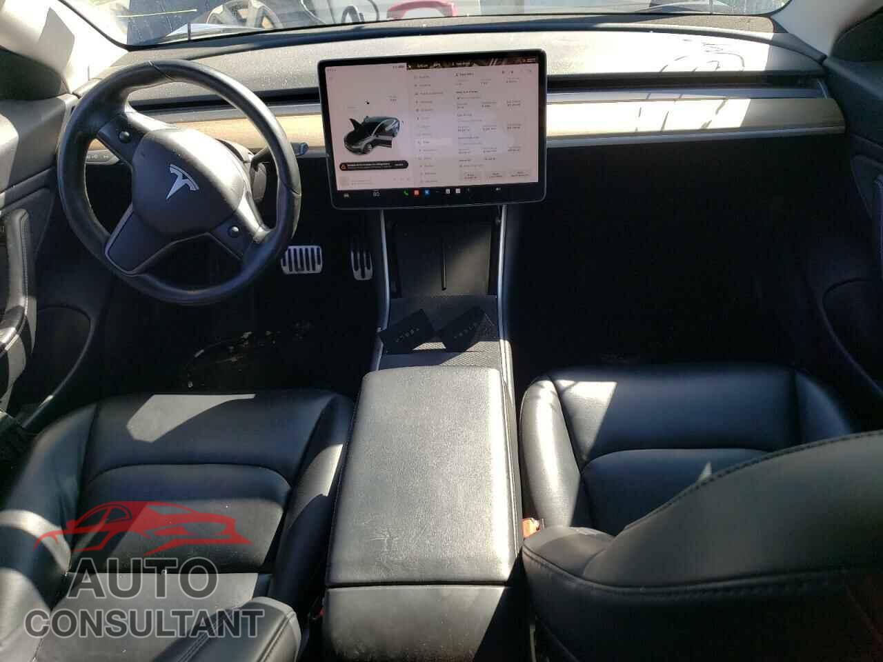 TESLA MODEL 3 2018 - 5YJ3E1EA0JF033282